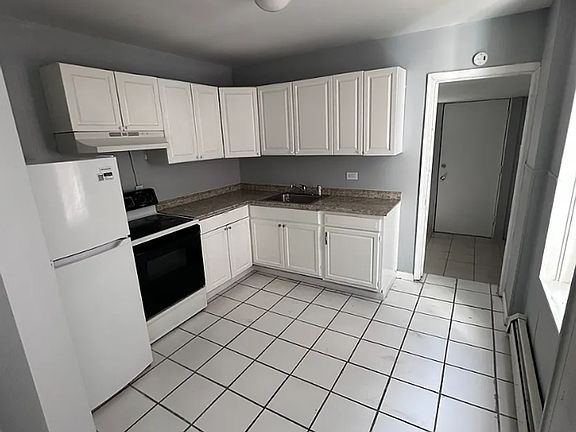 5th image of 6302 Reedland St