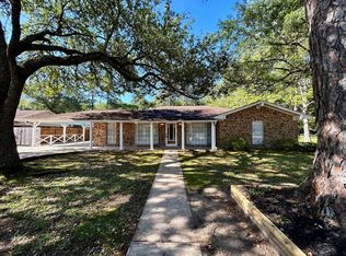 906 Grace Ln, Humble, TX 77338