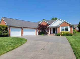 5905 Long Pond Way, Evansville, IN 47711