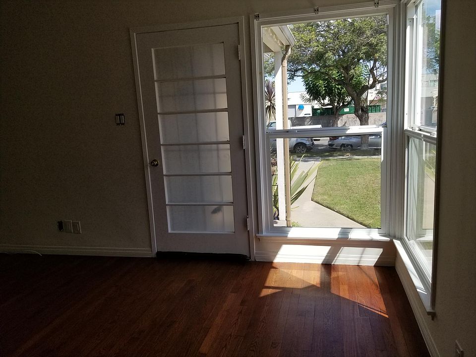 front entrance with corner view windows