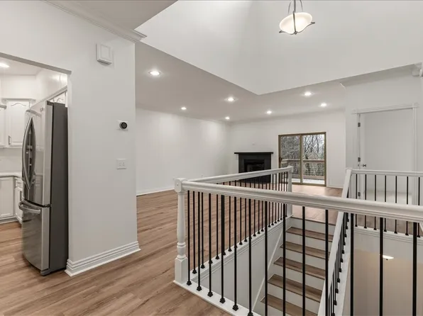 80 E Sycamore St, Fayetteville, AR 72703