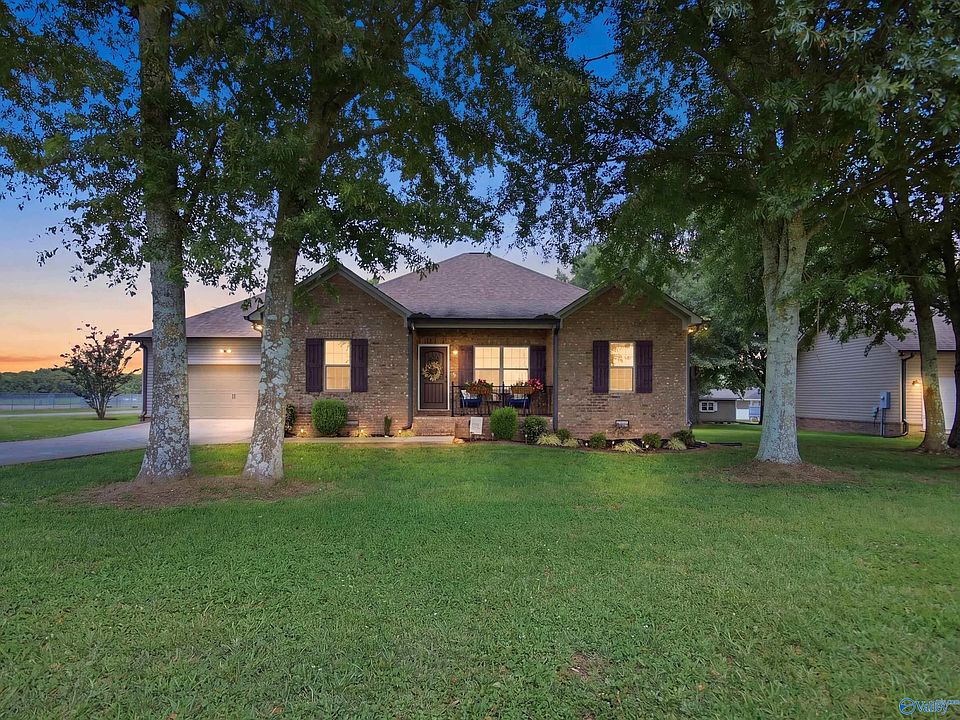 1st image of 855 Haden Ln