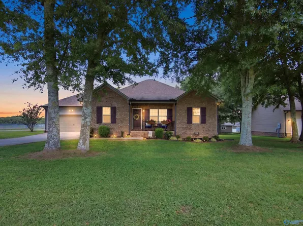 855 Haden Ln, Guntersville, AL 35976
