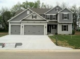 2342 SW River Trail Rd, Lees Summit, MO 64082