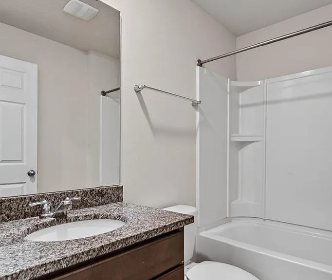 129 Wellwood Ln #B — Photo 9
