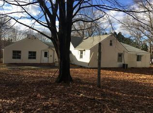 939 Vauxhall Street Ext, Quaker Hill, CT 06375