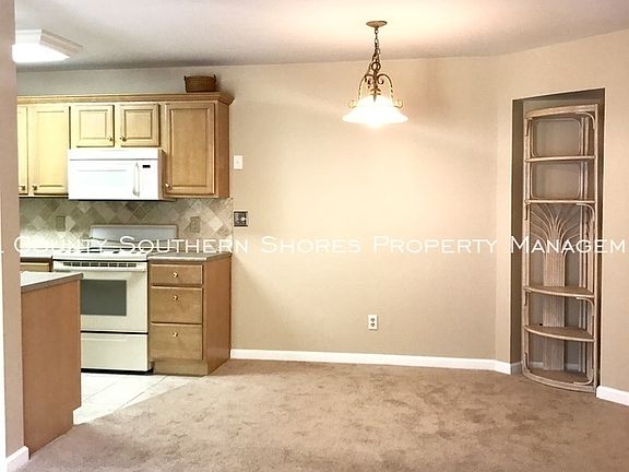 3rd image of 1950 Bent Grass Dr APT C