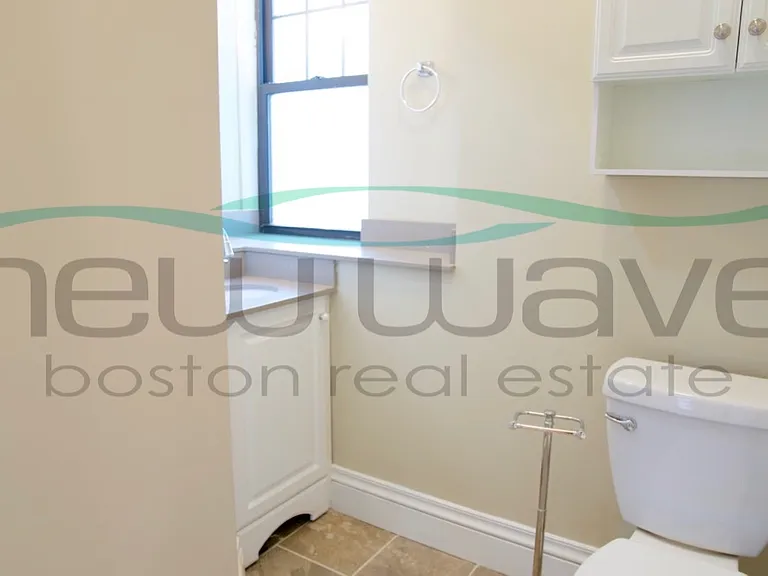 1111 Boylston St #43 — Photo 16