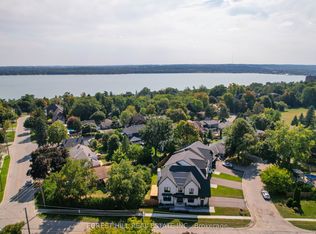 271 Codrington St, Barrie, ON L4M 1S7