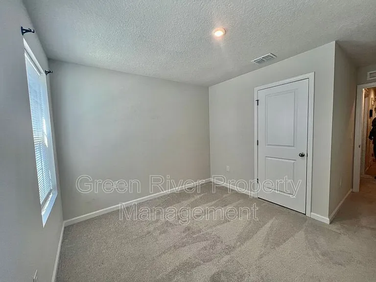 5953 Creekside Crossing Dr — Photo 28