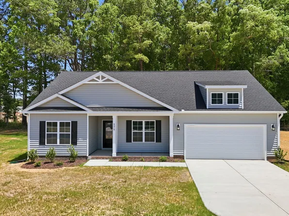 175 Nectar Ln, Bunnlevel, NC 28323