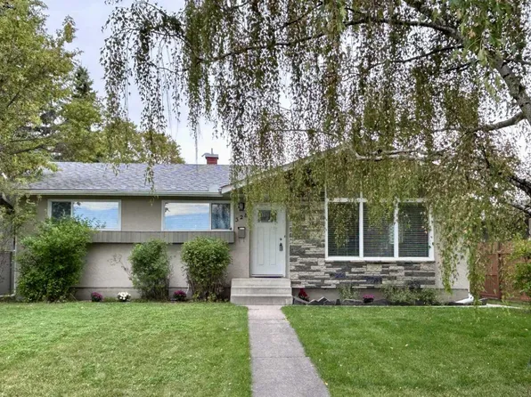 328 86th Ave SE, Calgary, AB T2H 1N7