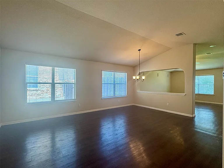 2112 Craig Patrick Way — Photo 8