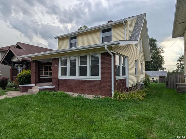 5914 Madison St, Peoria, IL 61607