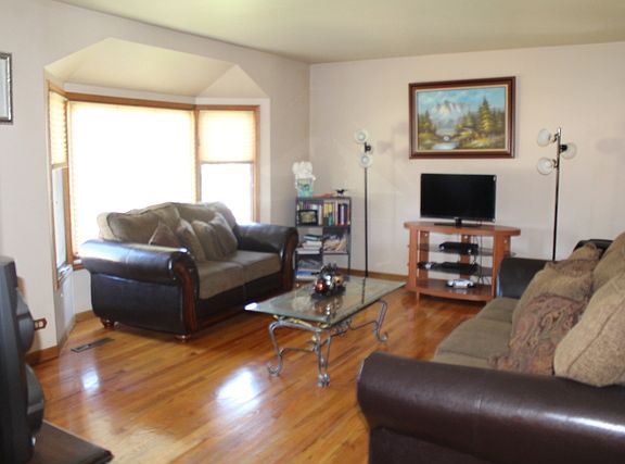 4th image of 8050 Neenah Ave