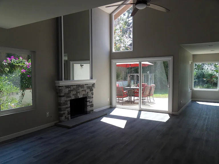 1439 Valleda Ln — Photo 3