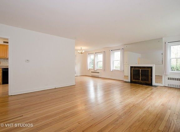 2nd image of 7821 Kildare Ave