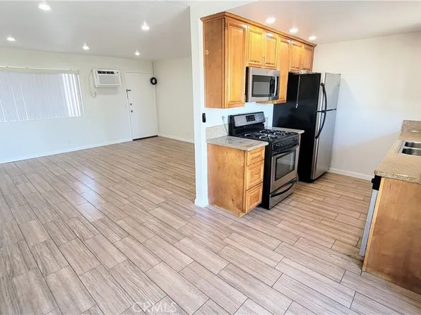 15351 Orange Ave APT 26, Paramount, CA 90723