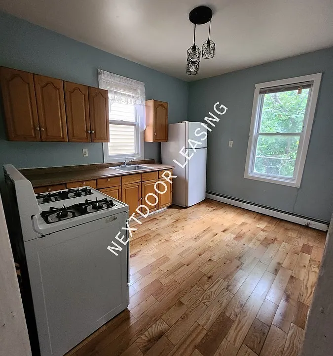 183 Wegman Pkwy #2M