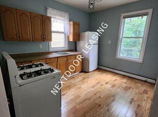 183 Wegman Pkwy #2M, Jersey City, NJ 07305