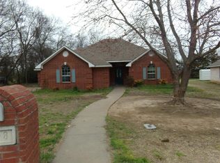 108 Franklin Ct, Pottsboro, TX 75076
