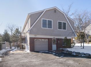 125 North Ave, Park Ridge, NJ 07656