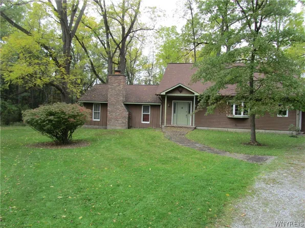 1028 E Main St, East Aurora, NY 14052