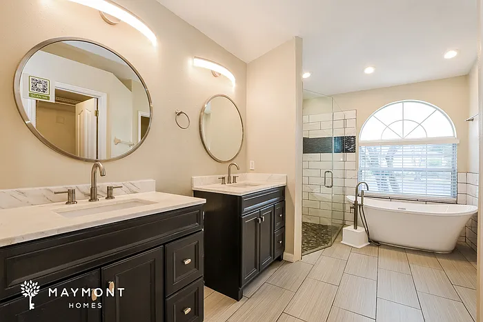 909 Lake Lindley Dr N — Photo 8