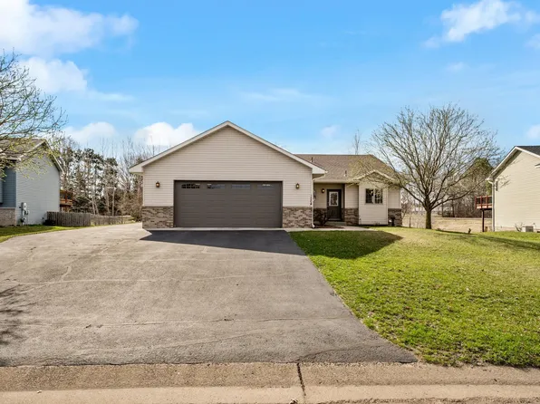 1504 Cedar Dr S, Cambridge, MN 55008