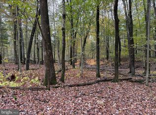 E Locust St, Mount Holly Springs, PA 17065