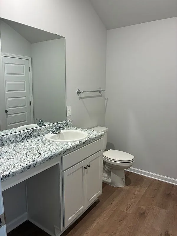 3 bed, 2.0 bath, 1355 sqft, $1,795 — Photo 4