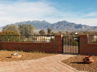 1525 W Placita Helada, Green Valley, AZ 85622