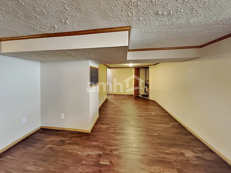 7080 Winchester Crossing Blvd — Photo 17