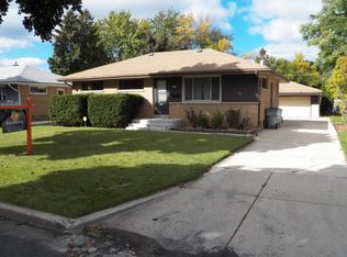 8804 W Rohr Ave, Milwaukee, WI 53225