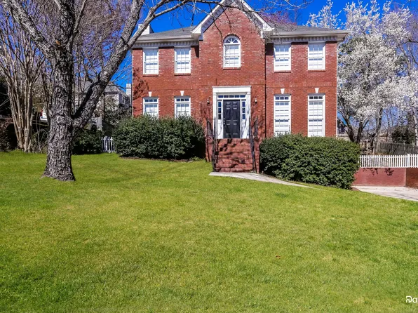 1613 Russet Crest Cir, Birmingham, AL 35244