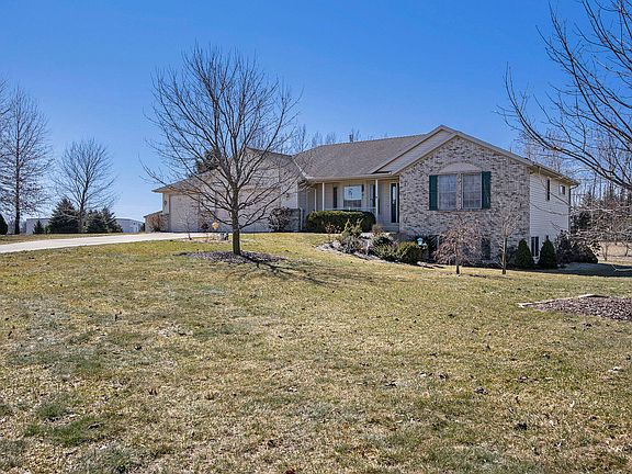 3rd image of 4268 Summer Creek Dr