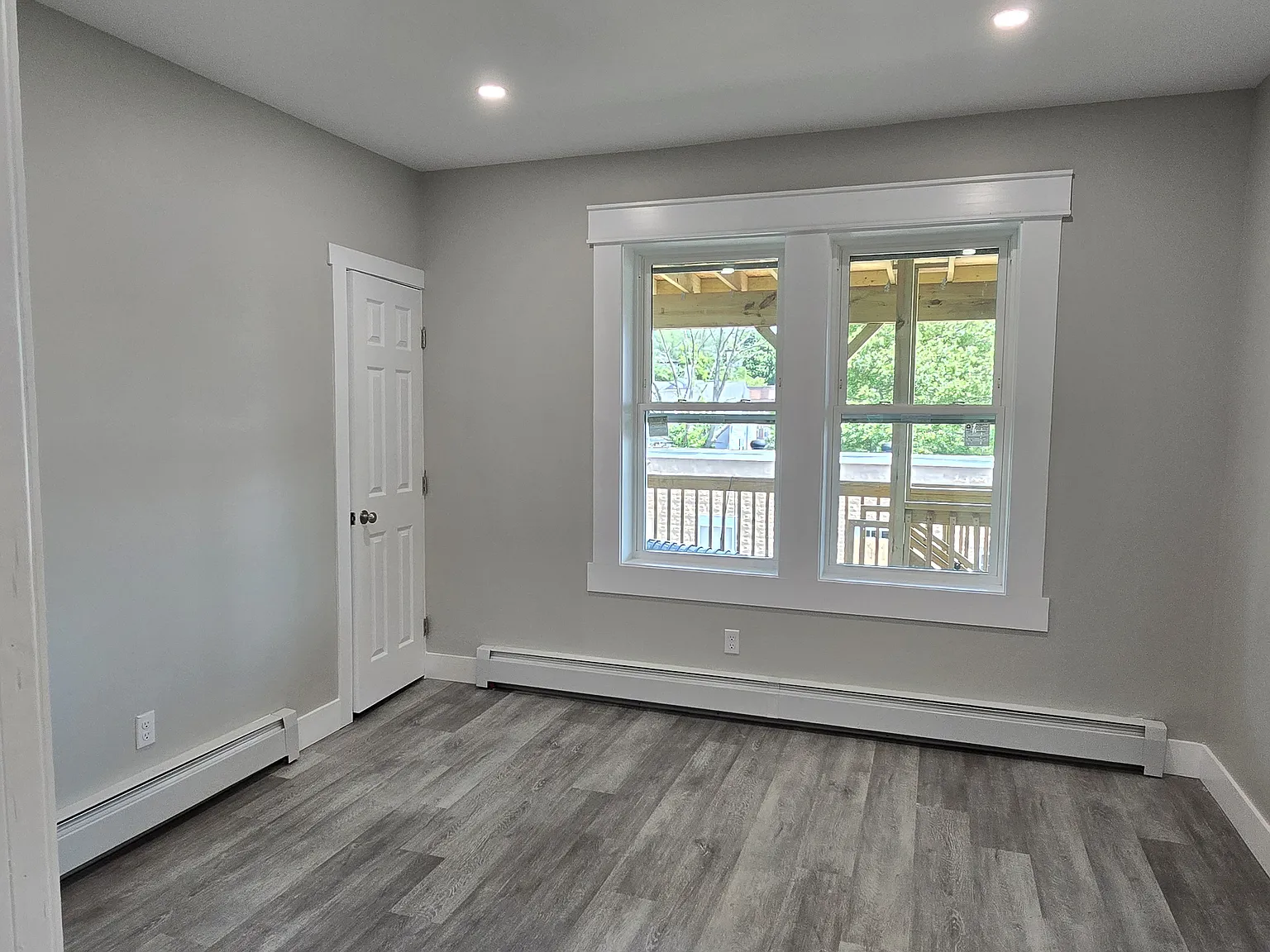 3 bed, 1100 sqft, $1,950 — Photo 4