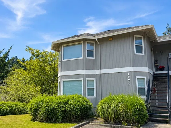 1771 Waite St #B, North Bend, OR 97459