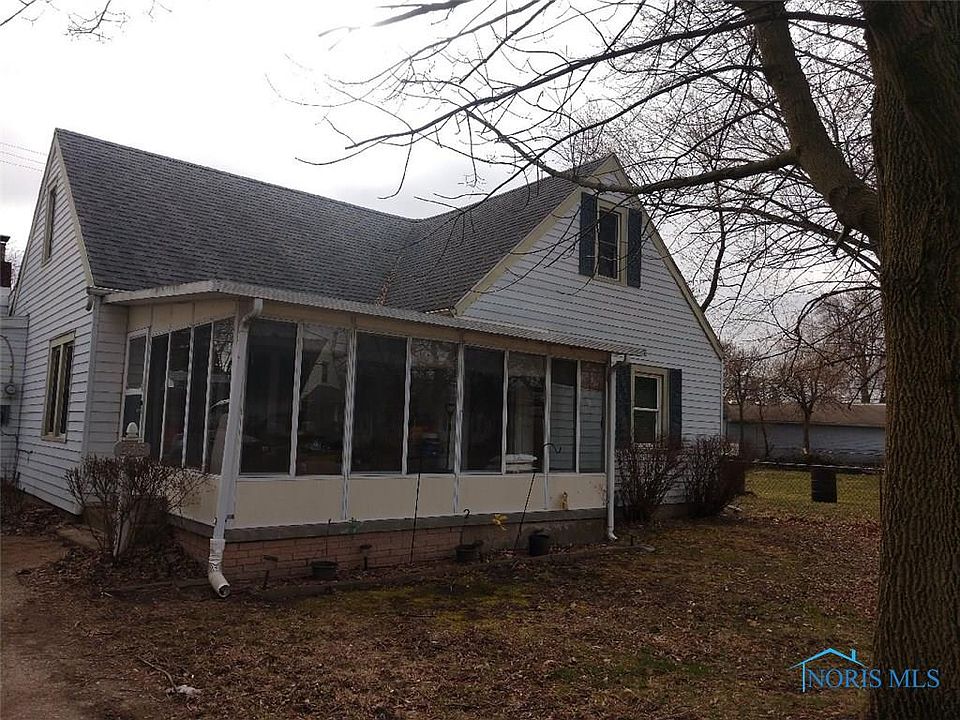 1st image of 235 Lester Ave
