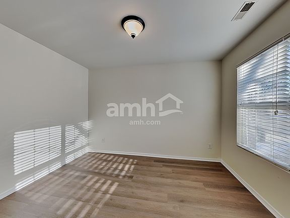 5th image of 4455 Westhill Pl SE