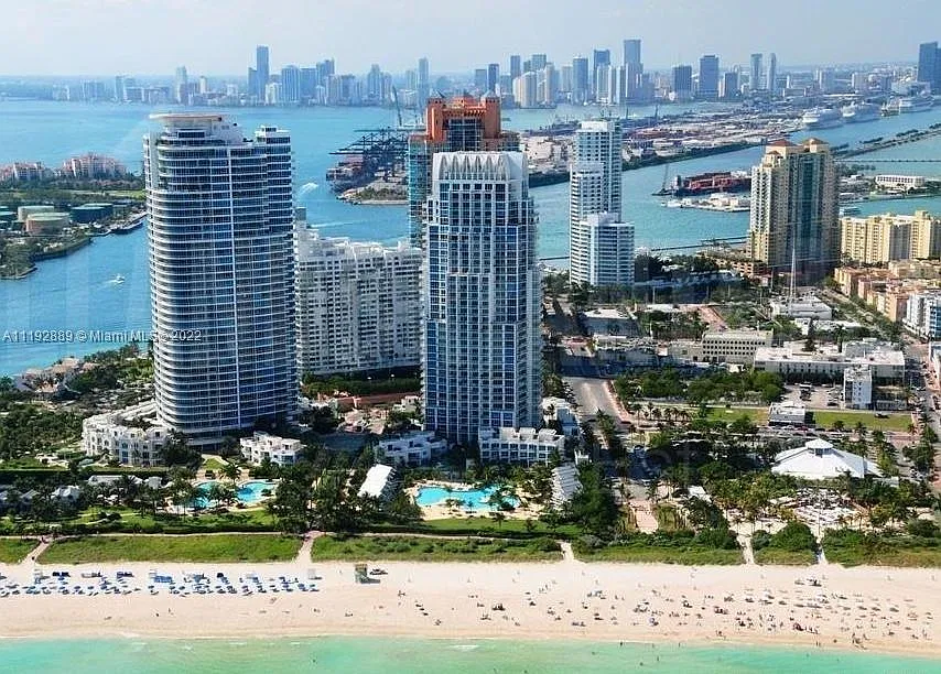 S Pointe Dr, Miami Beach — Photo 2