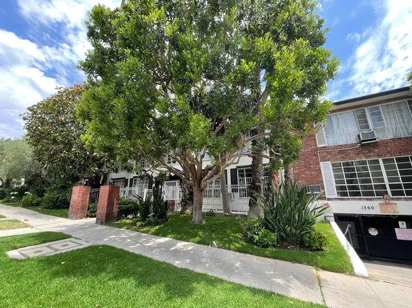 1560 N Laurel