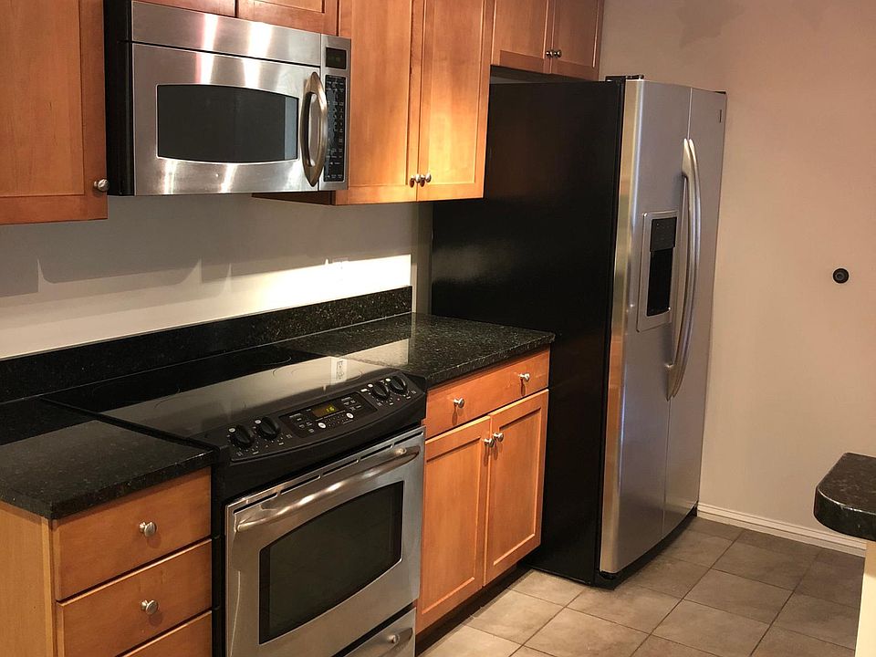 Kitchen with GE Stainless Steel Appliances