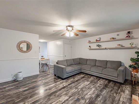 4th image of 2116 Kingsford Dr
