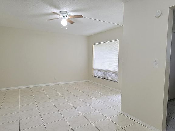 4th image of 1621 NW 46th Avenue #105
