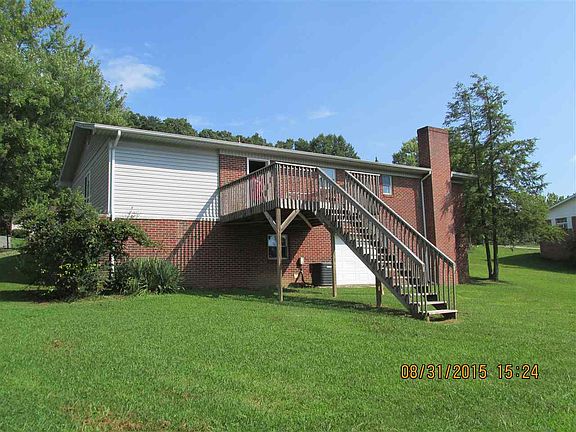 3rd image of 1635 Elgin Dr