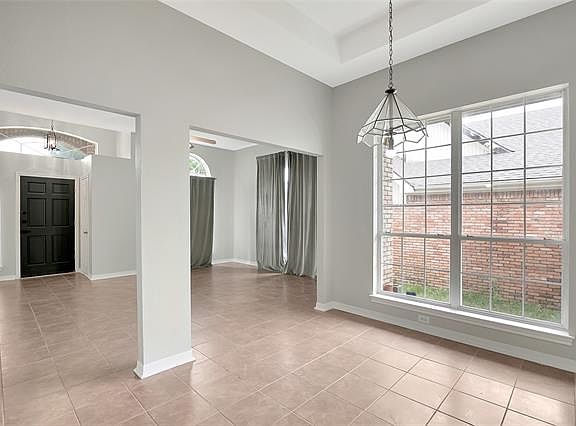 4th image of 1306 Towne Colony Dr