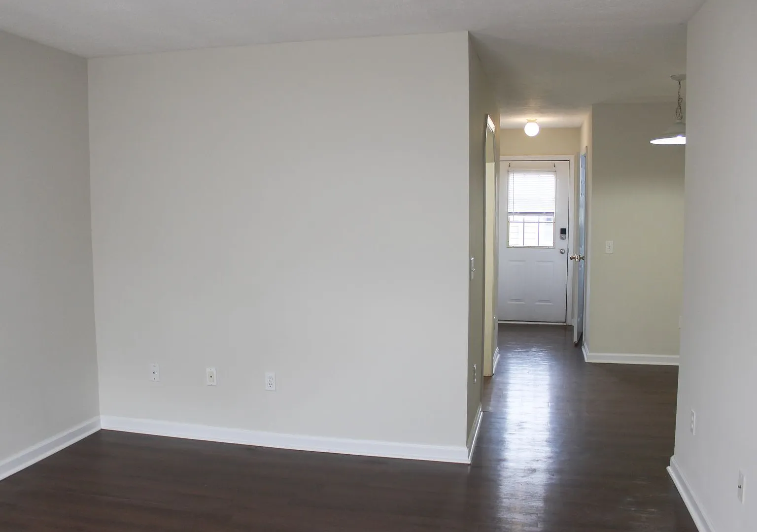 1219 Byrne Ave — Photo 4