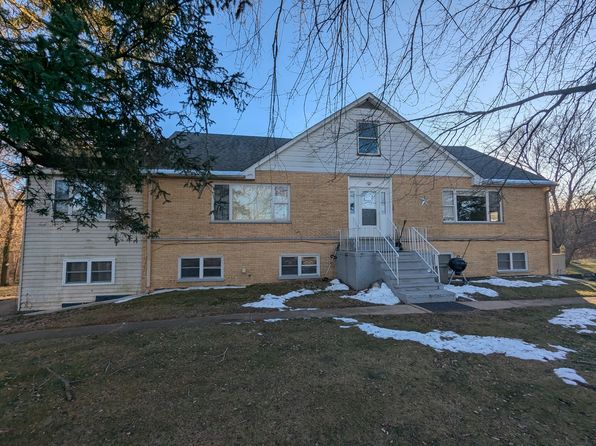 28600 W Grass Lake Rd APT 1B