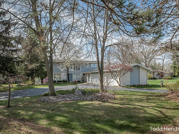 4th image of 2346 Holtman Dr NE
